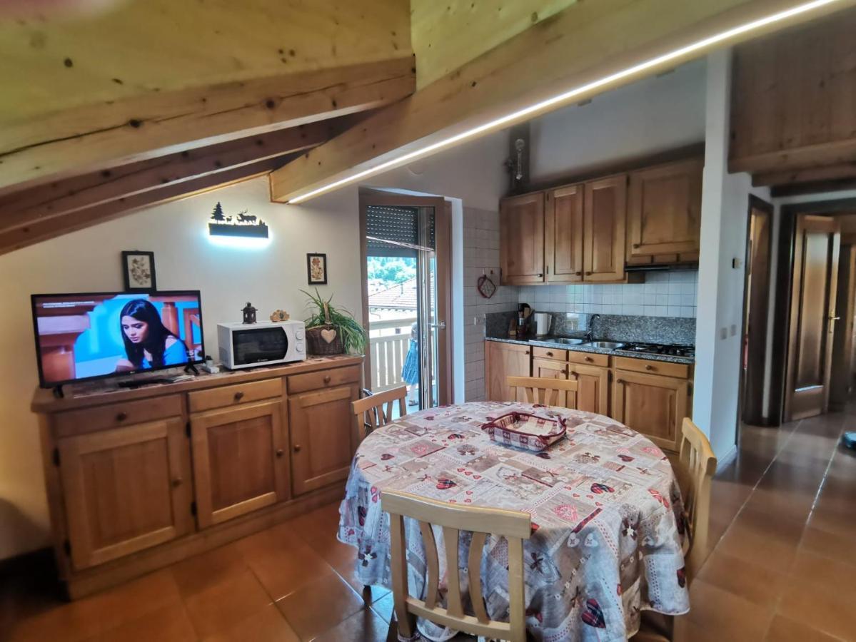 Mansarda A Carciato, Trilocale In Montagna Dimaro Exterior foto