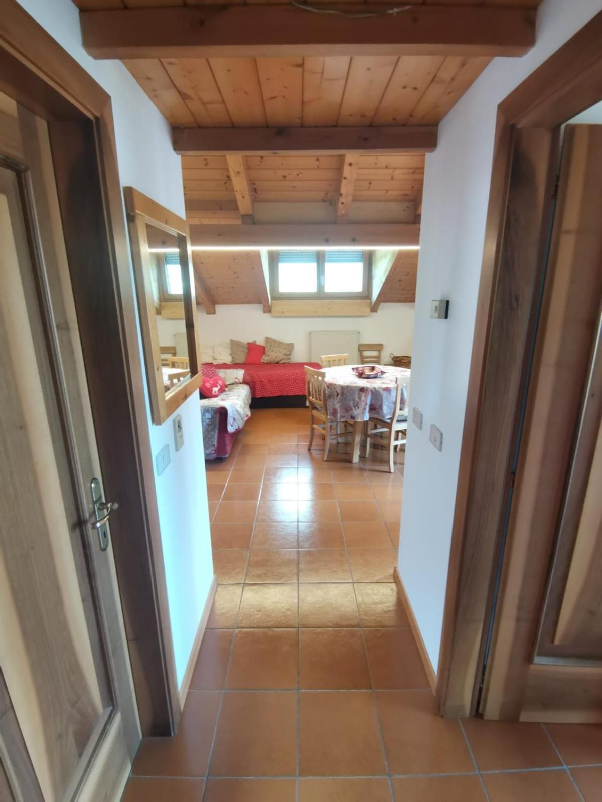 Mansarda A Carciato, Trilocale In Montagna Dimaro Exterior foto