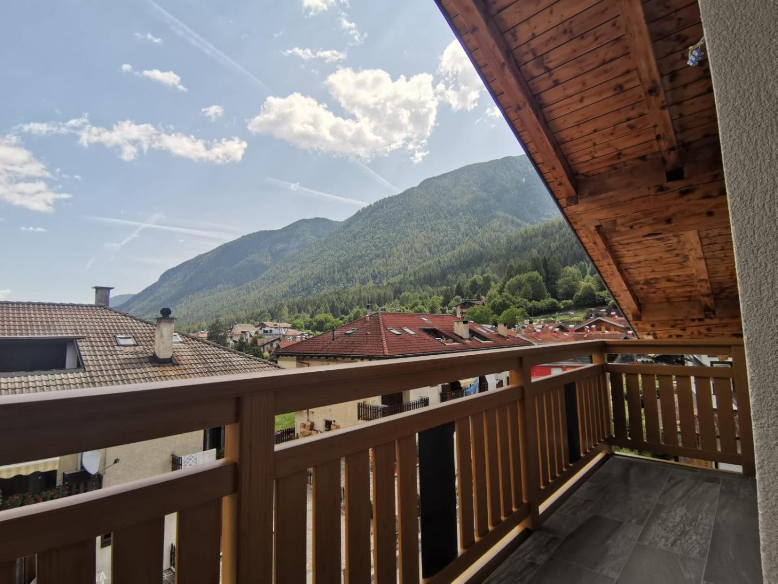 Mansarda A Carciato, Trilocale In Montagna Dimaro Exterior foto